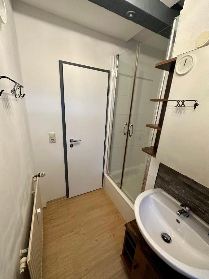 Apartment Zum Gruenen Hirsch Inkl. Parkplatz Ερφούρτη Εξωτερικό φωτογραφία